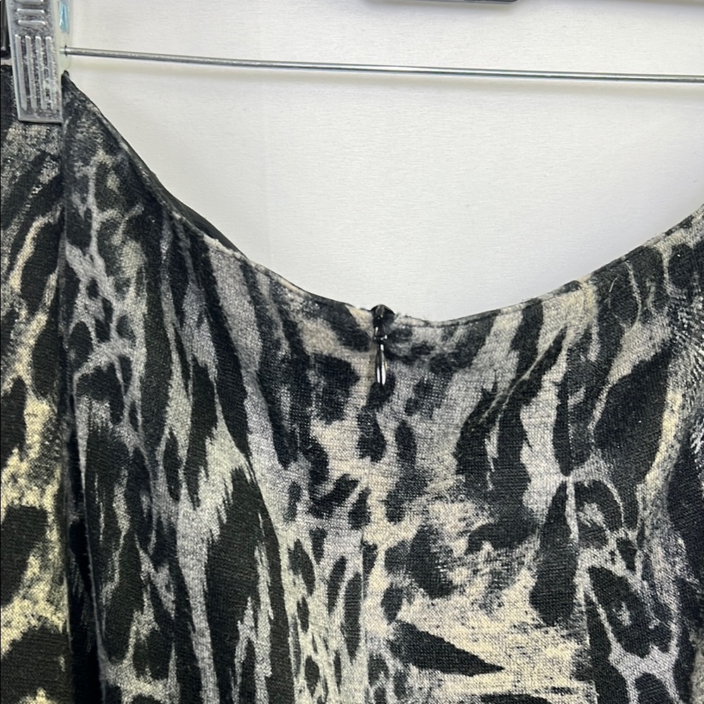 Leopard Print Women's Skirt A line with darts and fluttery hem - Picture 9 of 10